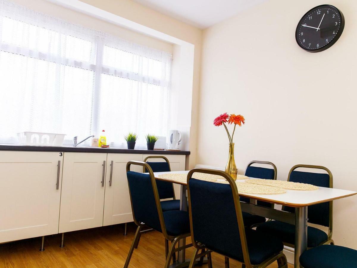 Northolt  Mandeville Rooms מראה חיצוני תמונה