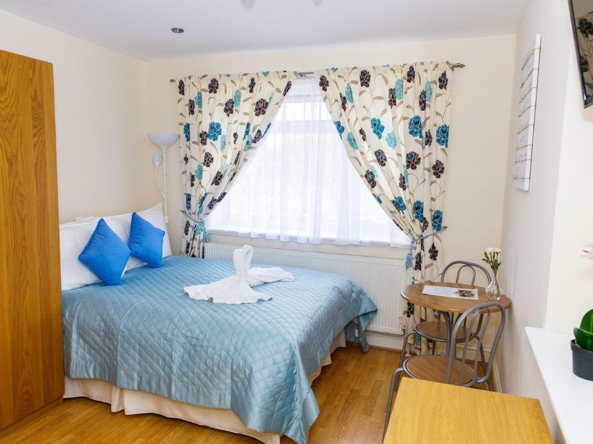 Northolt  Mandeville Rooms מראה חיצוני תמונה
